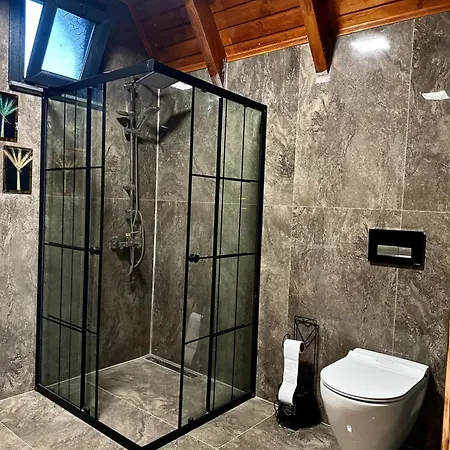 Kır Evi Rize Hanzade Suit Bungalov